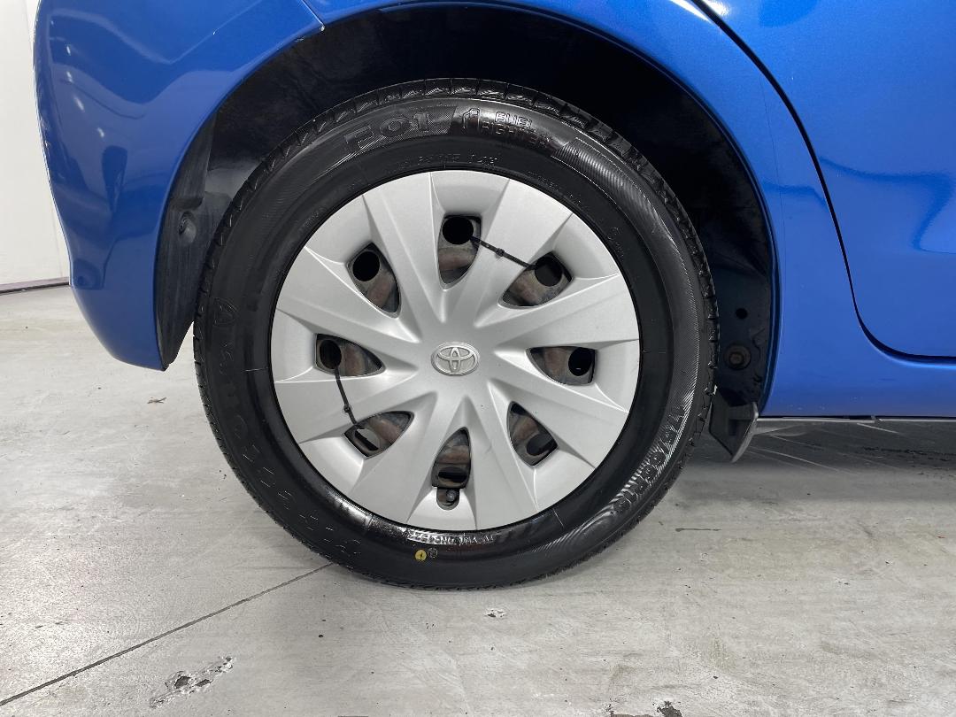 Photo '12' of Toyota Yaris Photo '12' of Toyota Yaris