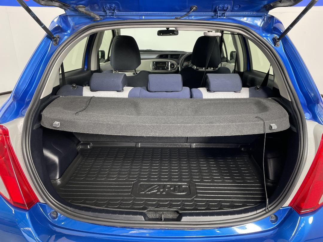 Photo '14' of Toyota Yaris Photo '14' of Toyota Yaris