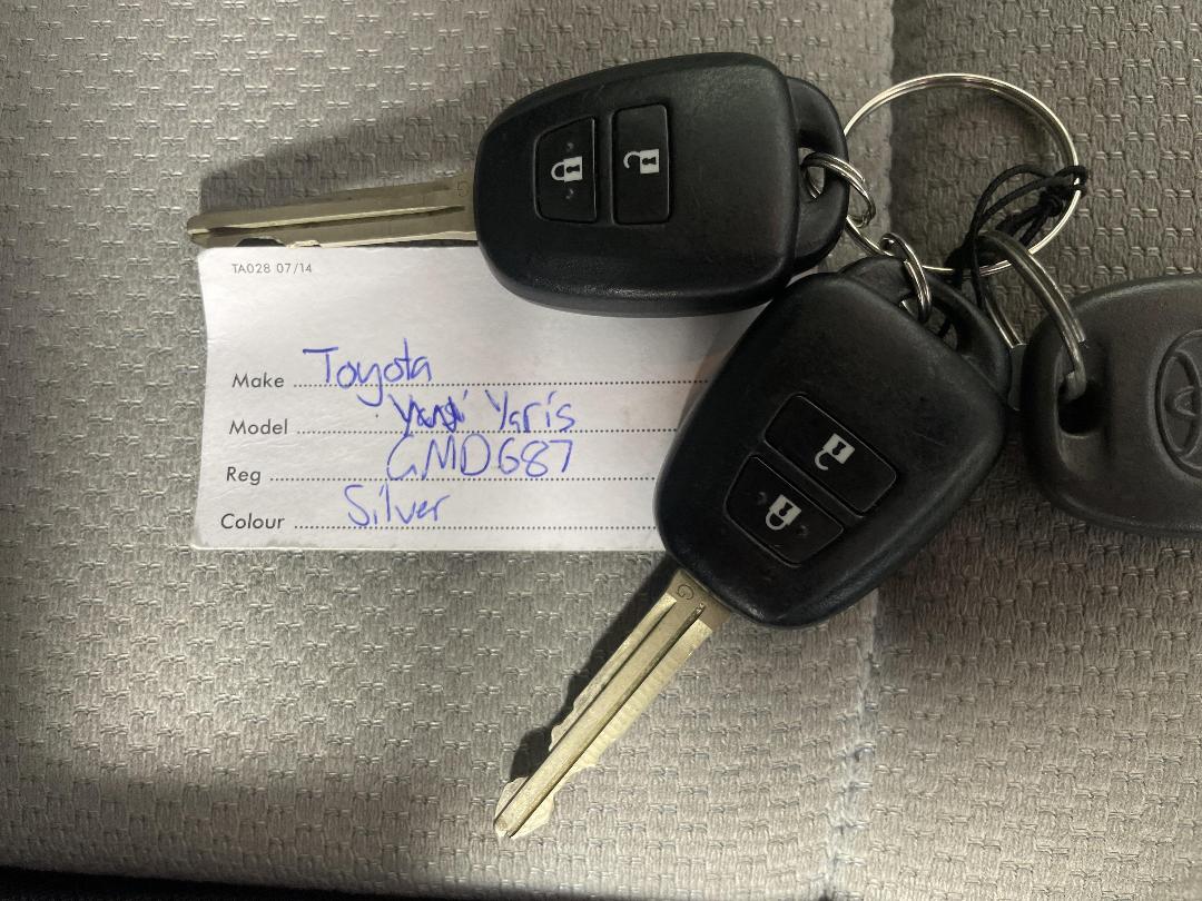 Photo '22' of Toyota Yaris