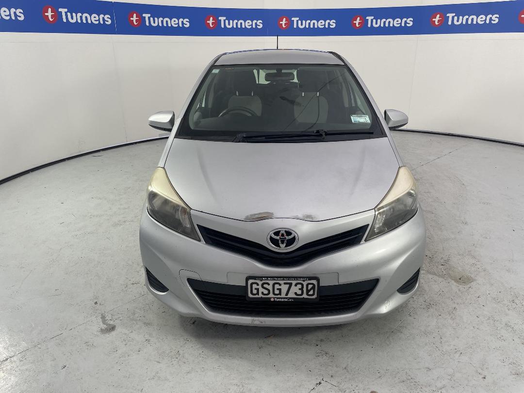 Photo '2' of Toyota Yaris Photo '2' of Toyota Yaris