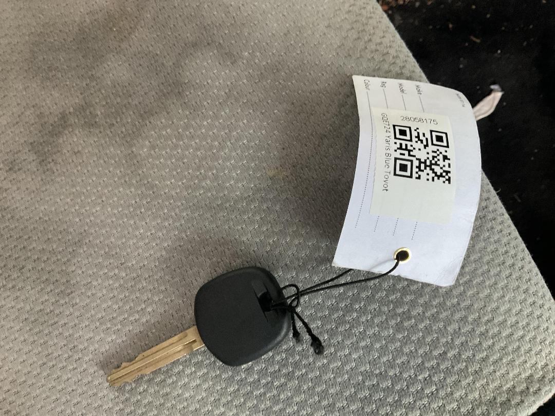 Photo '11' of Toyota Yaris YR