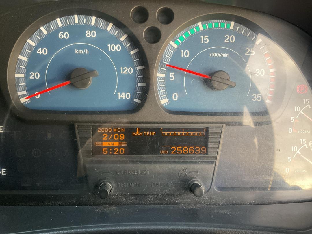 Photo '21' of UD Trucks Condor PK39CH Box Body Photo '21' of UD Trucks Condor PK39CH Box Body