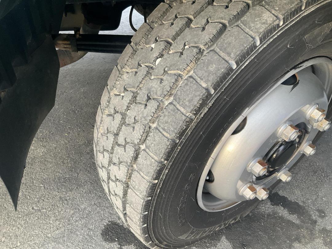 Photo '24' of UD Trucks Condor PK39CH Box Body Photo '24' of UD Trucks Condor PK39CH Box Body