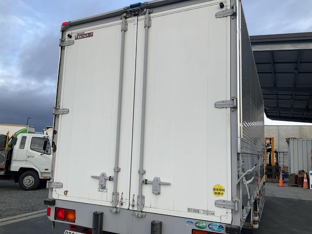 Photo '29' of UD Trucks Condor PK39CH Box Body Photo '29' of UD Trucks Condor PK39CH Box Body