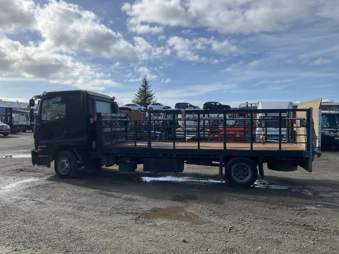 Photo '7' of UD Trucks MKB245 Other Truck Photo '7' of UD Trucks MKB245 Other Truck