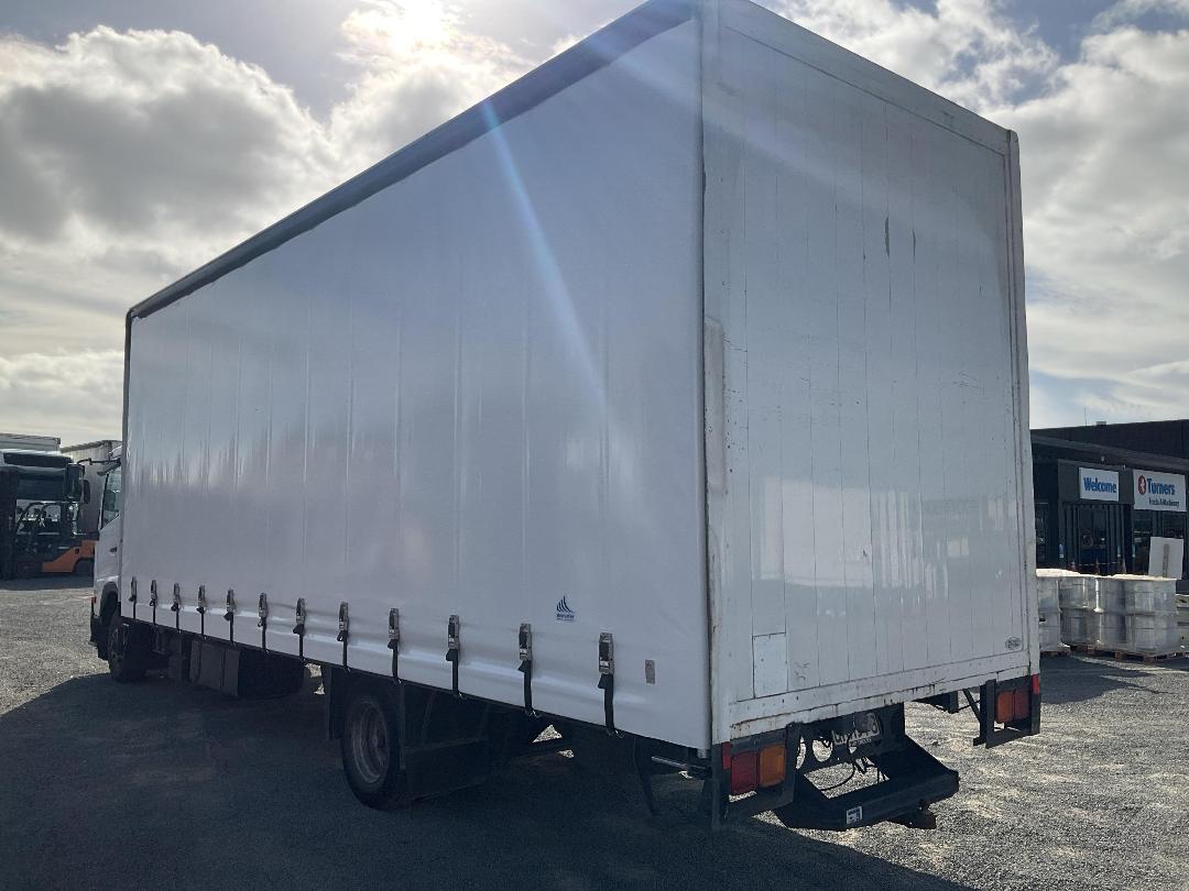 Photo '6' of UD Trucks MKB280 AS Chiller Photo '6' of UD Trucks MKB280 AS Chiller