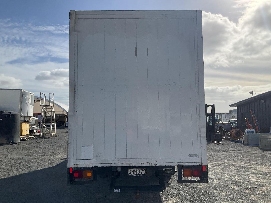 Photo '5' of UD Trucks MKB280 AS Chiller Photo '5' of UD Trucks MKB280 AS Chiller