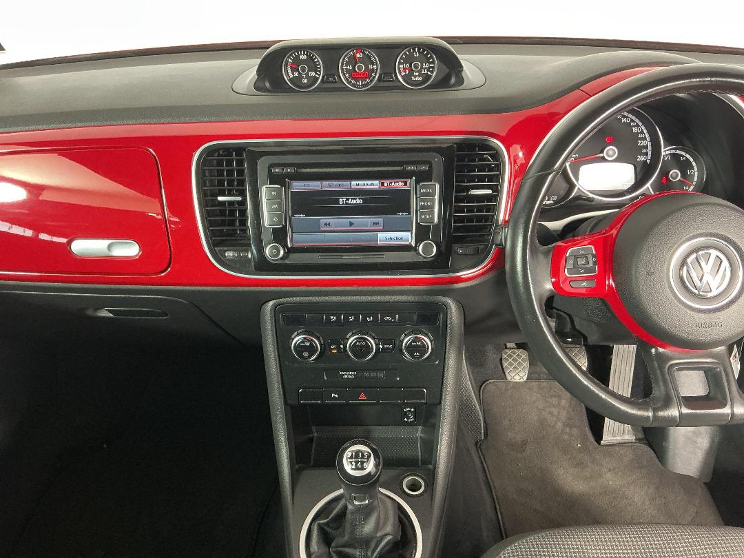 Photo '18' of Volkswagen Beetle