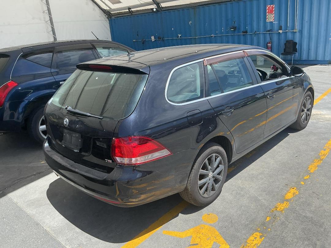 Photo '13' of Volkswagen Golf TSI