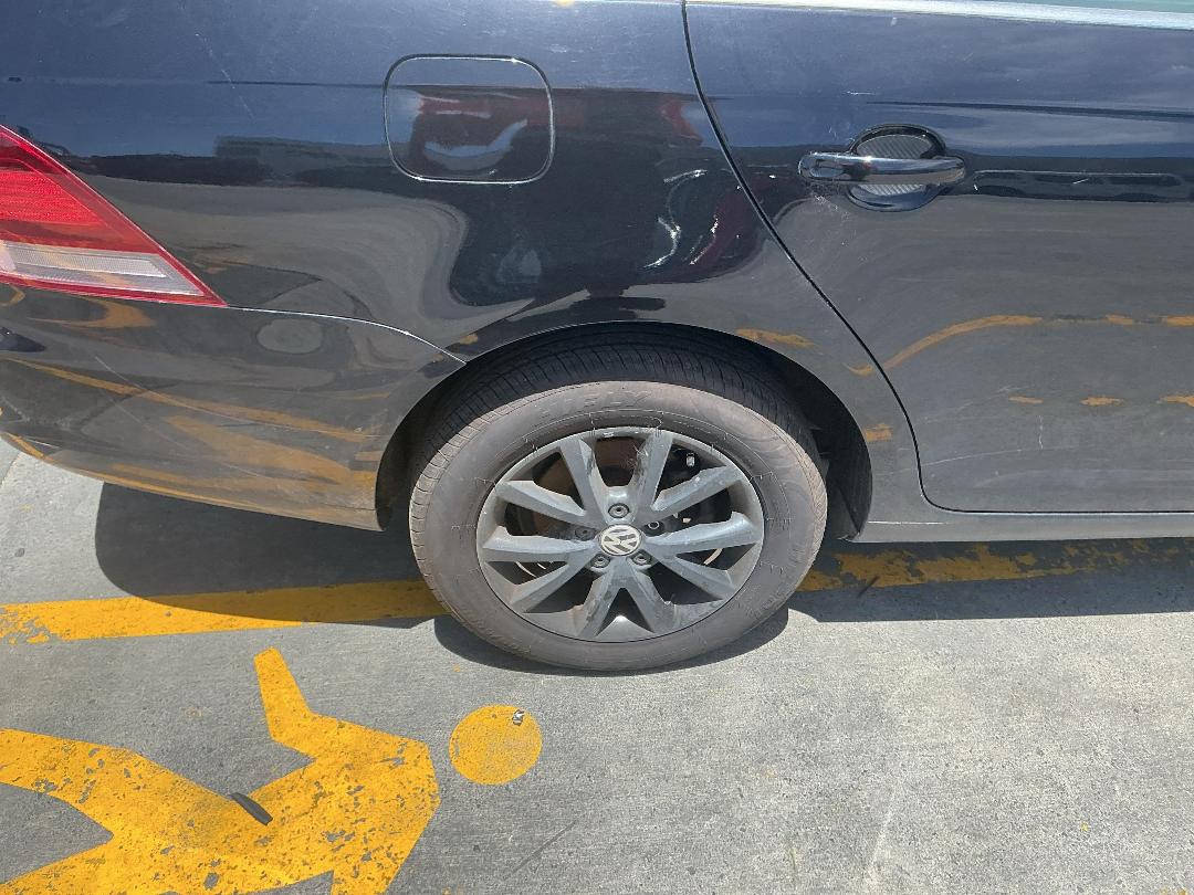 Photo '14' of Volkswagen Golf TSI