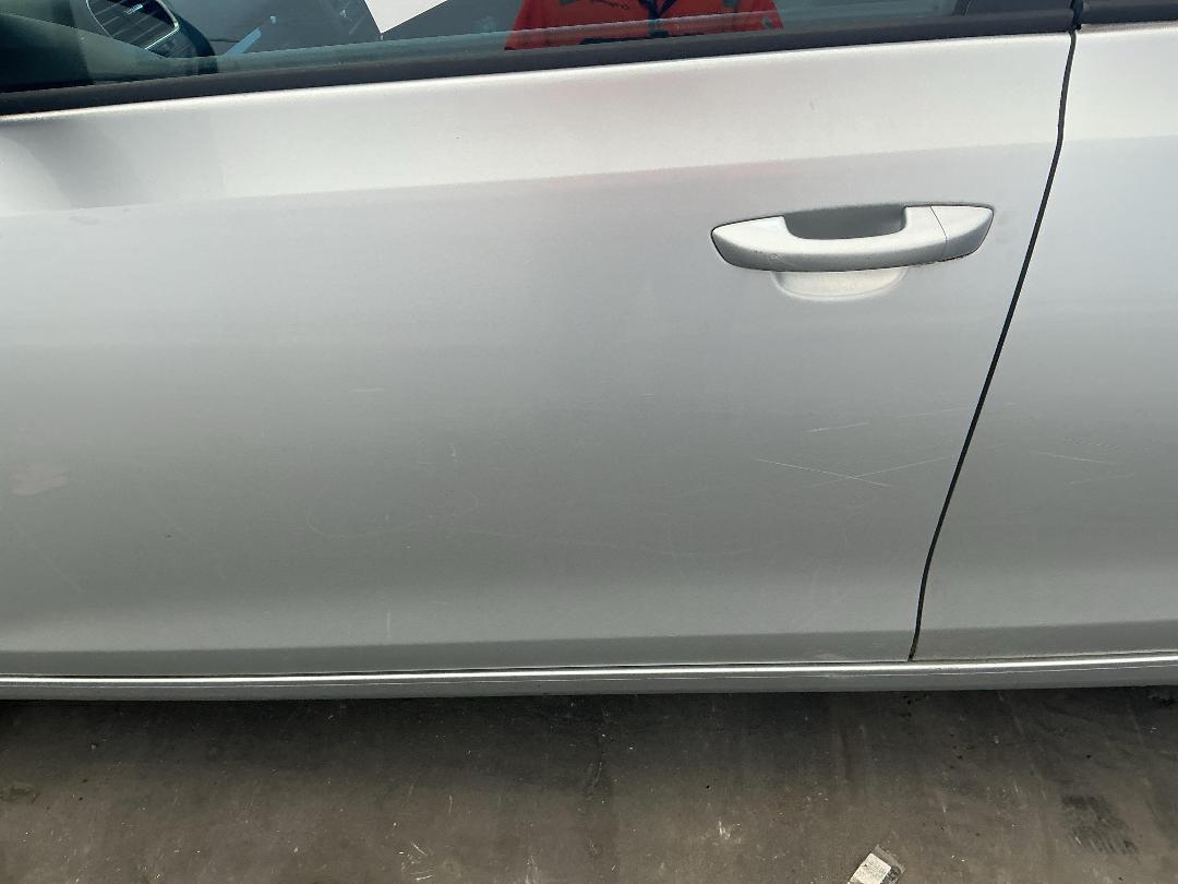 Photo '8' of Volkswagen Golf TSI Photo '8' of Volkswagen Golf TSI