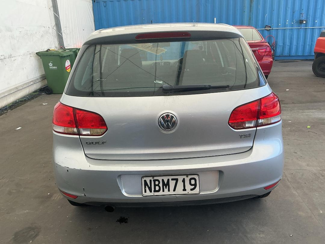 Photo '13' of Volkswagen Golf TSI Photo '13' of Volkswagen Golf TSI