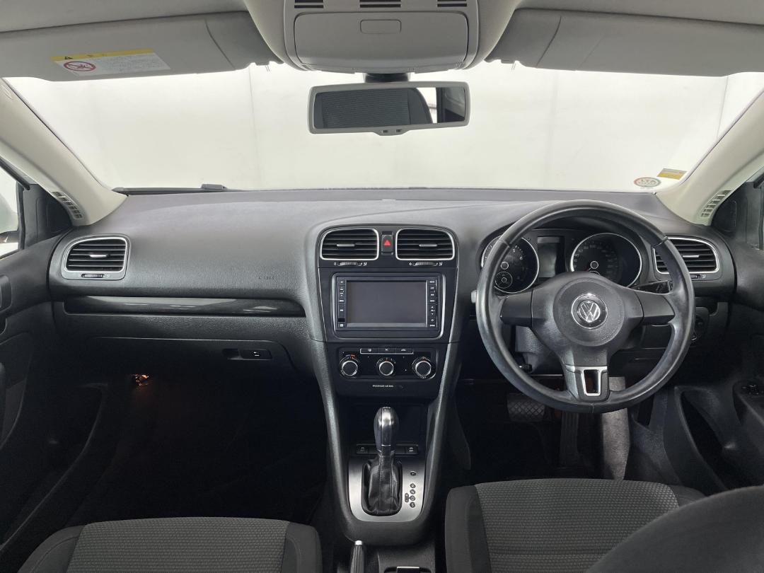 Photo '17' of Volkswagen Golf Photo '17' of Volkswagen Golf