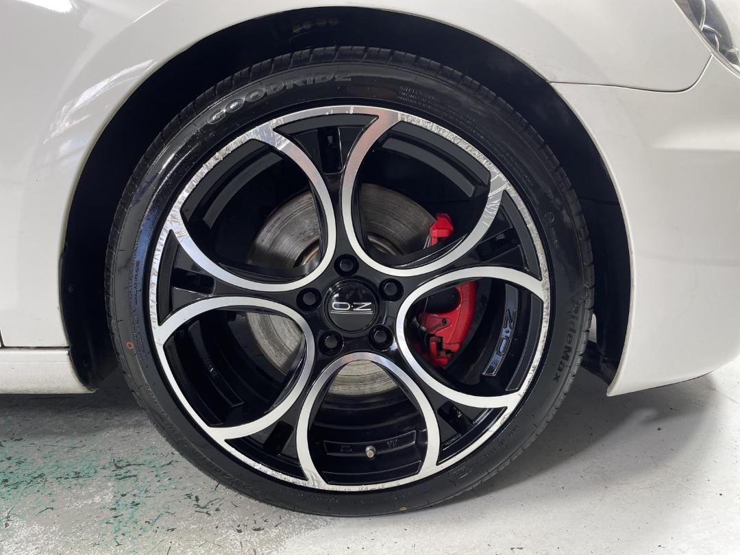 Photo '7' of Volkswagen Golf GTI Photo '7' of Volkswagen Golf GTI