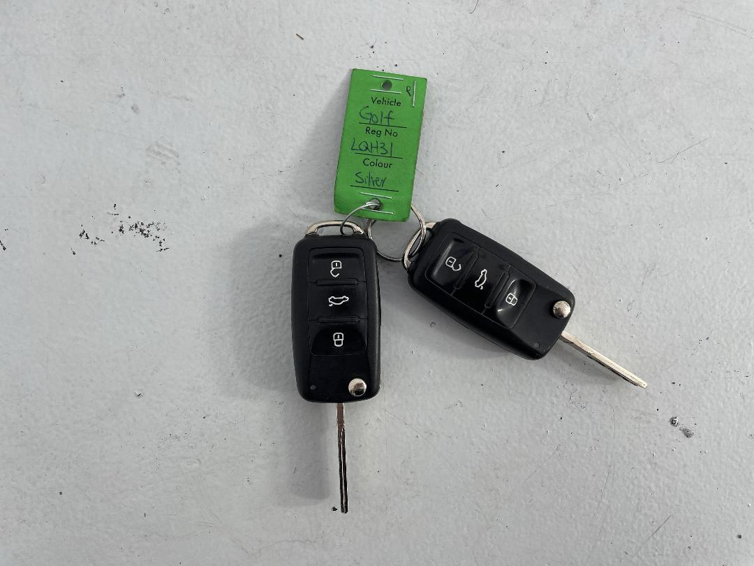 Photo '22' of Volkswagen Golf Photo '22' of Volkswagen Golf