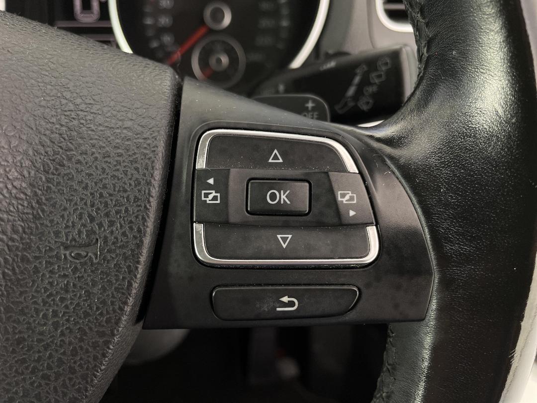 Photo '23' of Volkswagen Golf Photo '23' of Volkswagen Golf