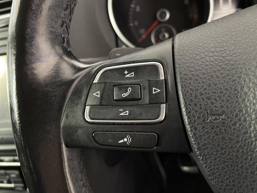 Photo '24' of Volkswagen Golf Photo '24' of Volkswagen Golf