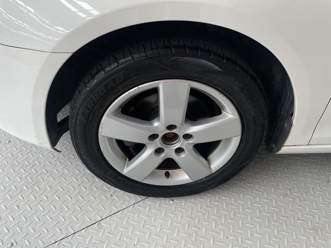 Photo '10' of Volkswagen Golf