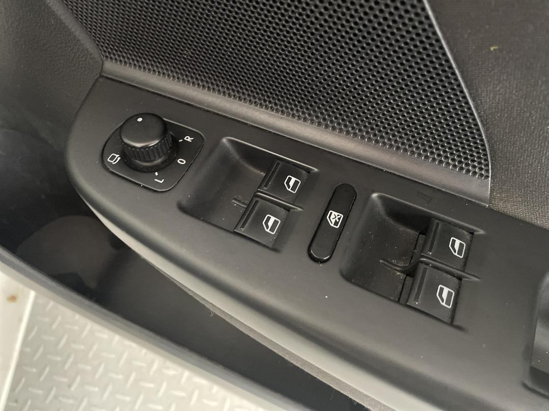 Photo '24' of Volkswagen Golf