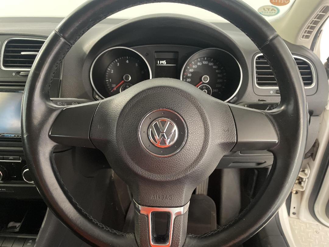 Photo '26' of Volkswagen Golf