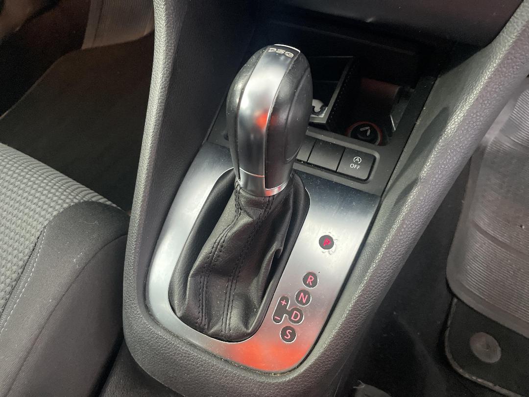 Photo '30' of Volkswagen Golf