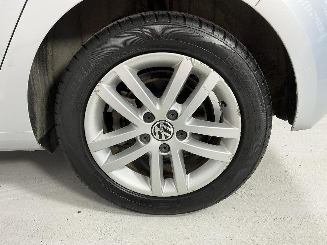 Photo '9' of Volkswagen Golf 1.4 90KW