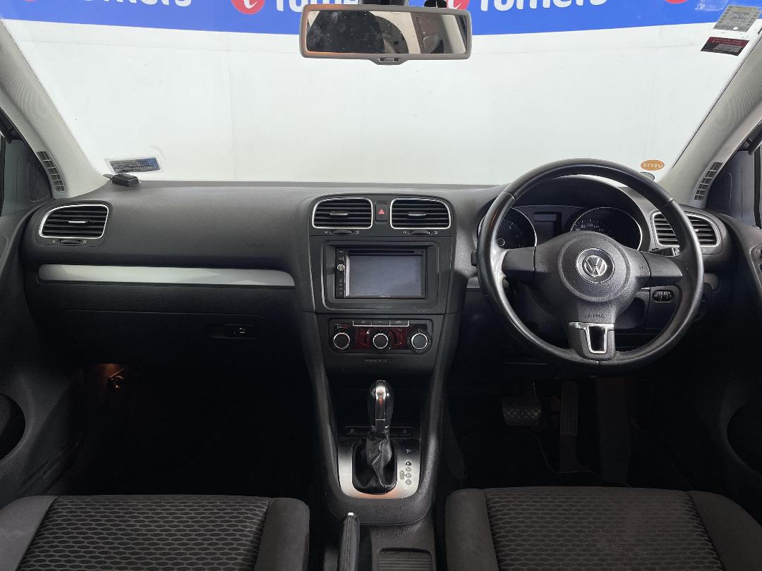 Photo '15' of Volkswagen Golf TSI