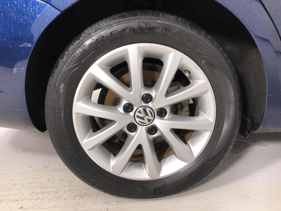 Photo '12' of Volkswagen Golf Photo '12' of Volkswagen Golf