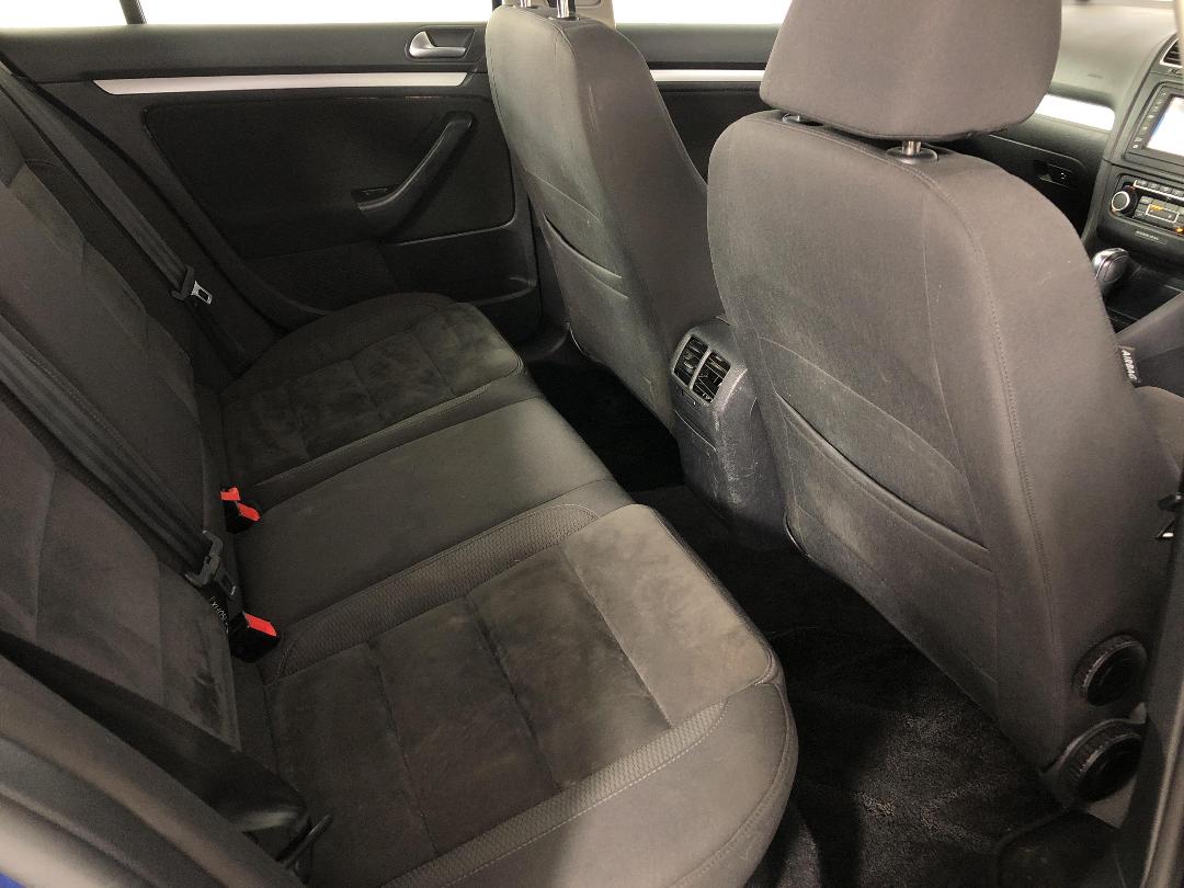 Photo '20' of Volkswagen Golf Photo '20' of Volkswagen Golf