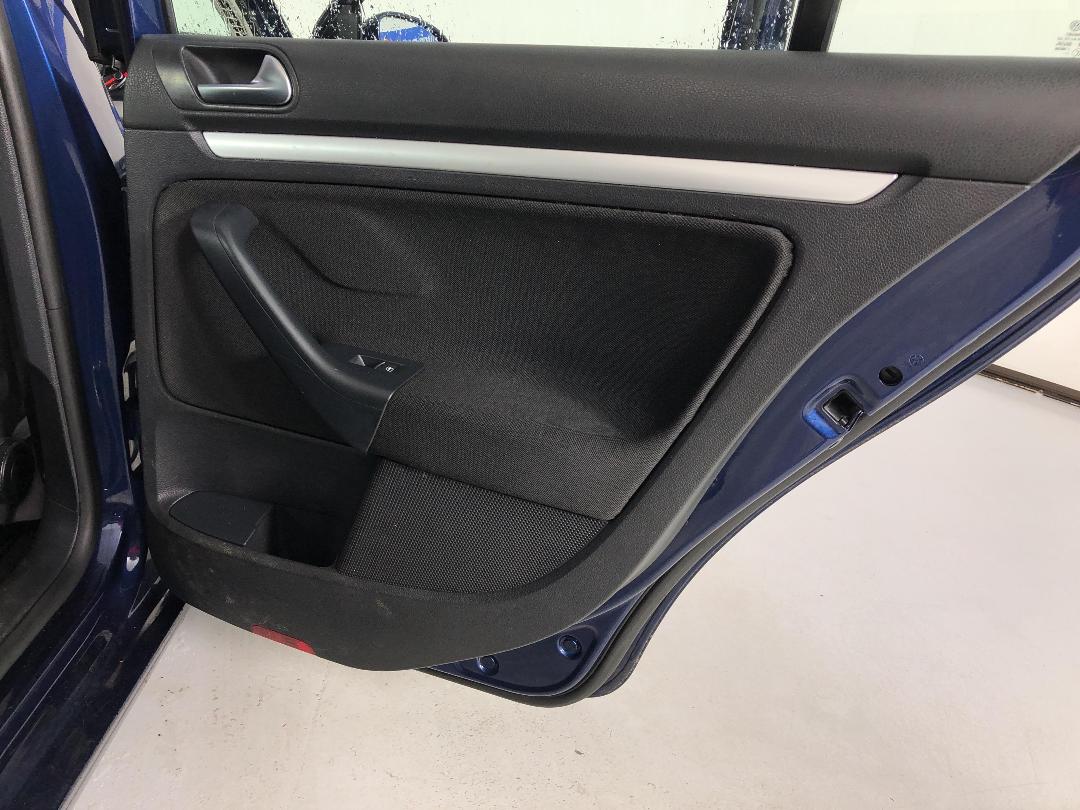 Photo '19' of Volkswagen Golf Photo '19' of Volkswagen Golf