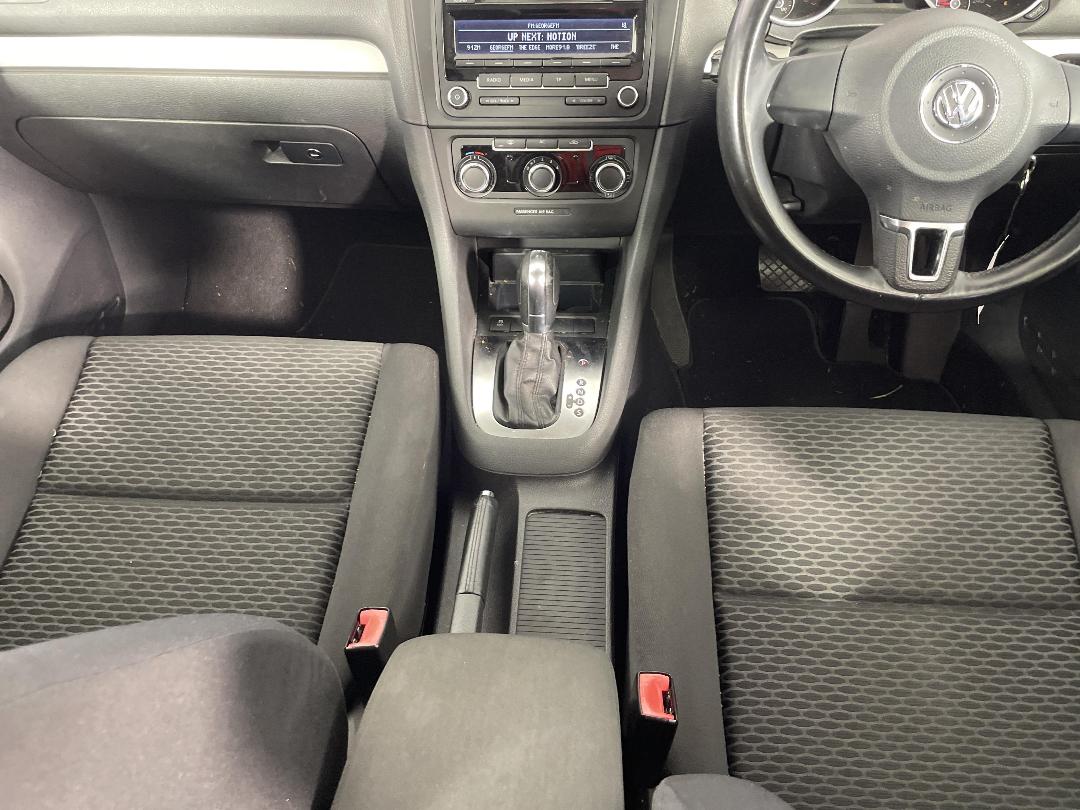 Photo '16' of Volkswagen Golf VI 77KW TSI