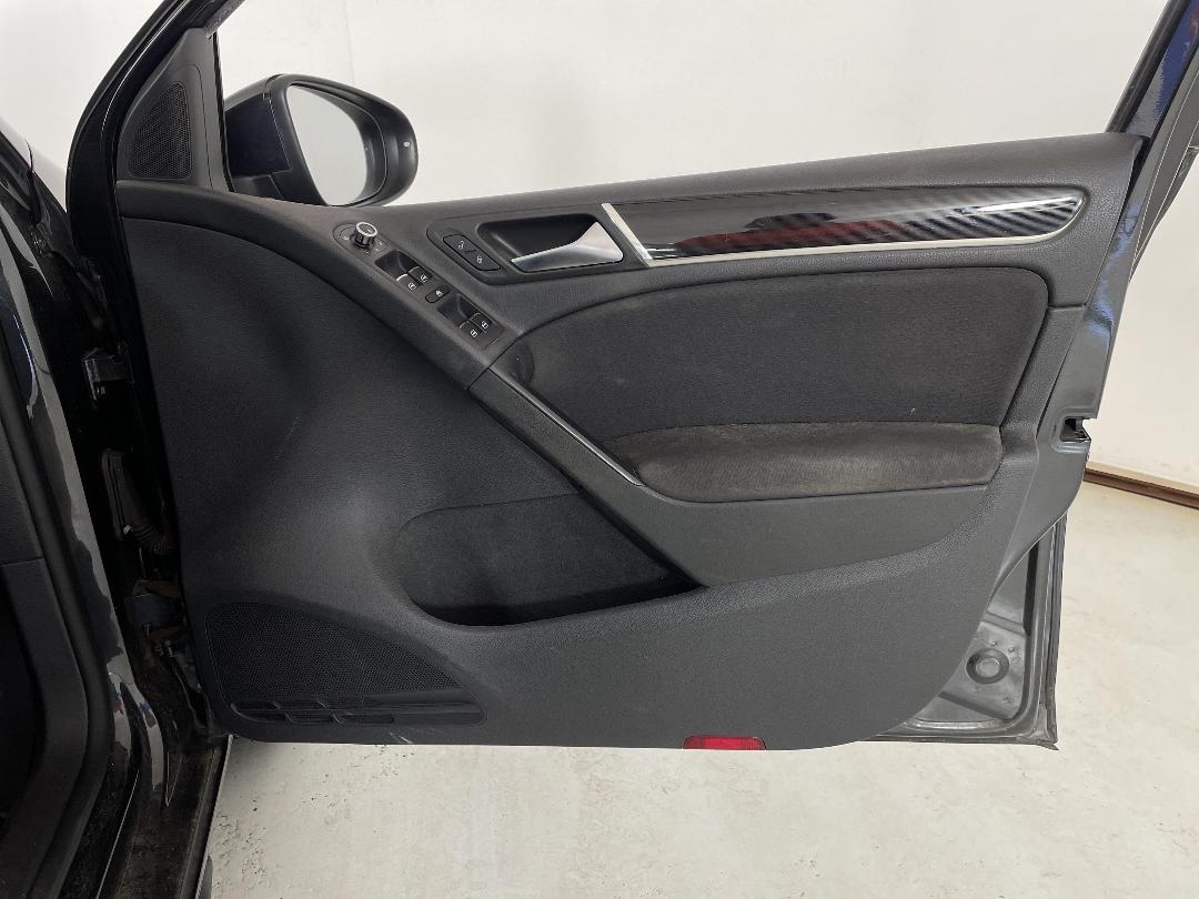 Photo '15' of Volkswagen Golf