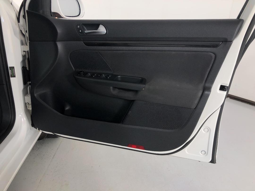 Photo '15' of Volkswagen Golf Photo '15' of Volkswagen Golf