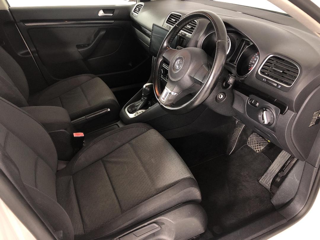 Photo '16' of Volkswagen Golf Photo '16' of Volkswagen Golf