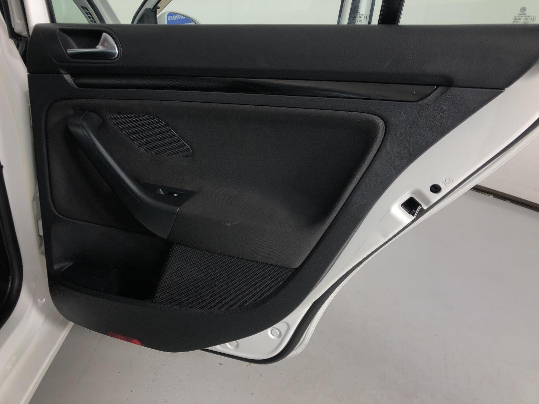 Photo '19' of Volkswagen Golf Photo '19' of Volkswagen Golf