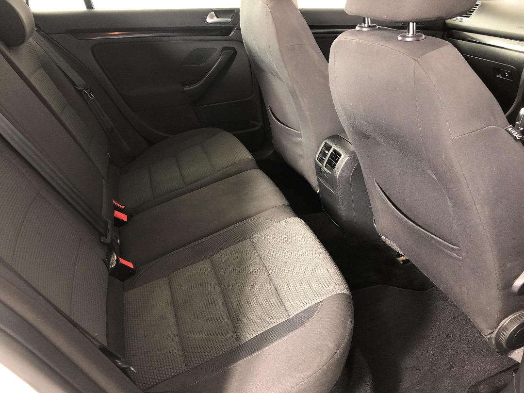 Photo '20' of Volkswagen Golf Photo '20' of Volkswagen Golf