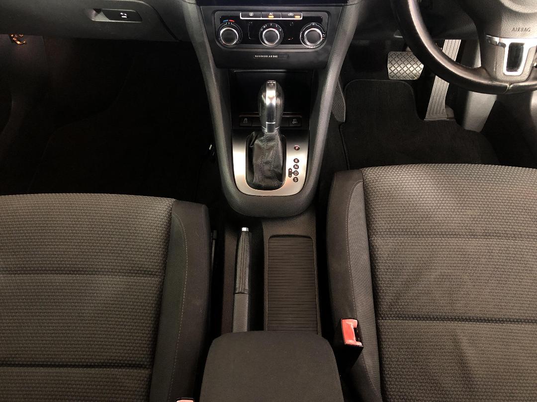 Photo '18' of Volkswagen Golf Photo '18' of Volkswagen Golf