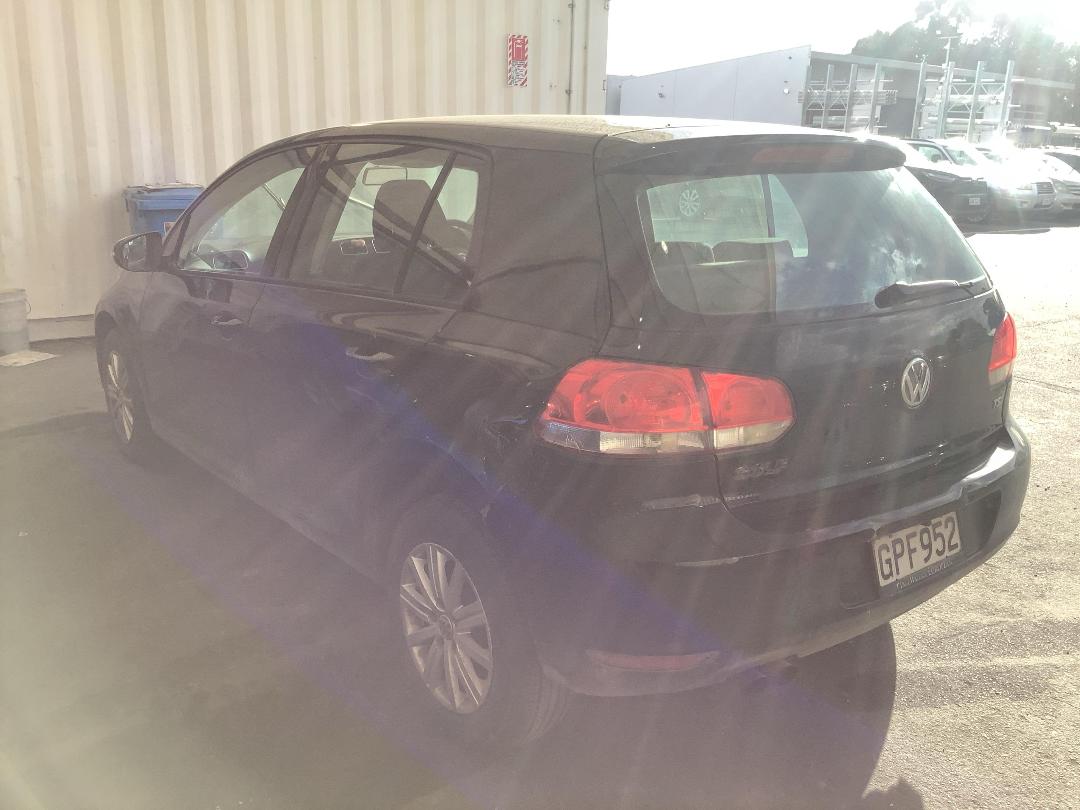 Photo '6' of Volkswagen Golf TSI 90KW