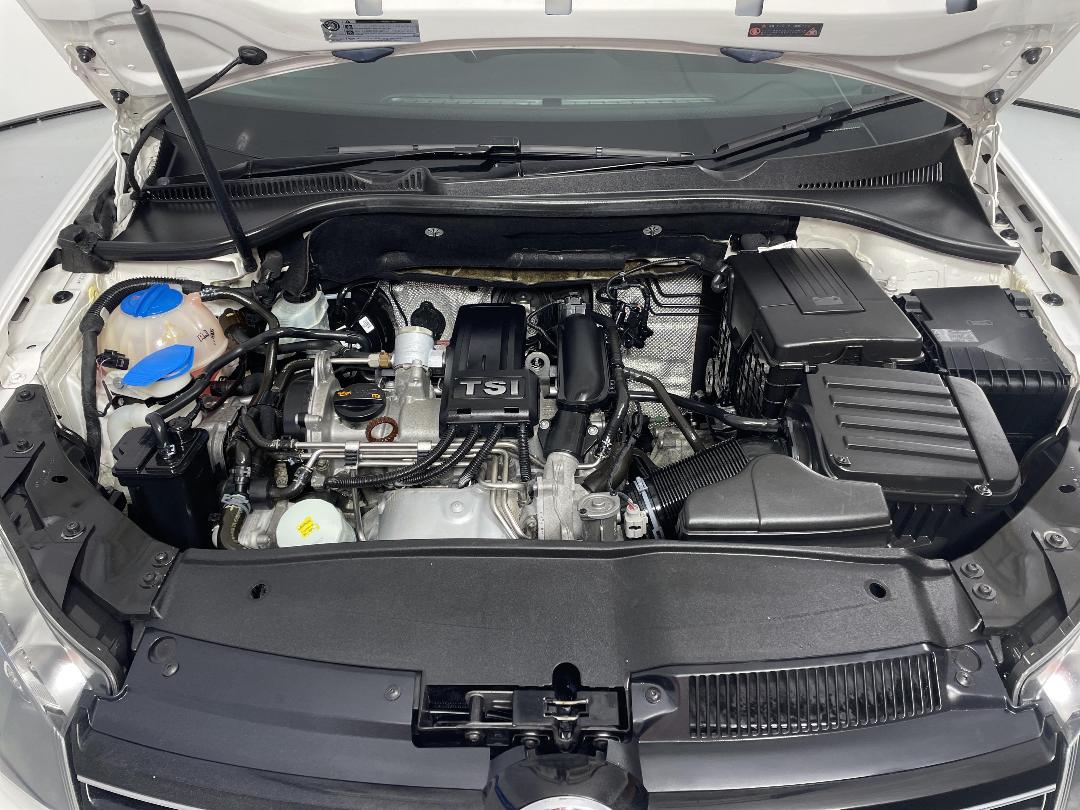 Photo '13' of Volkswagen Golf