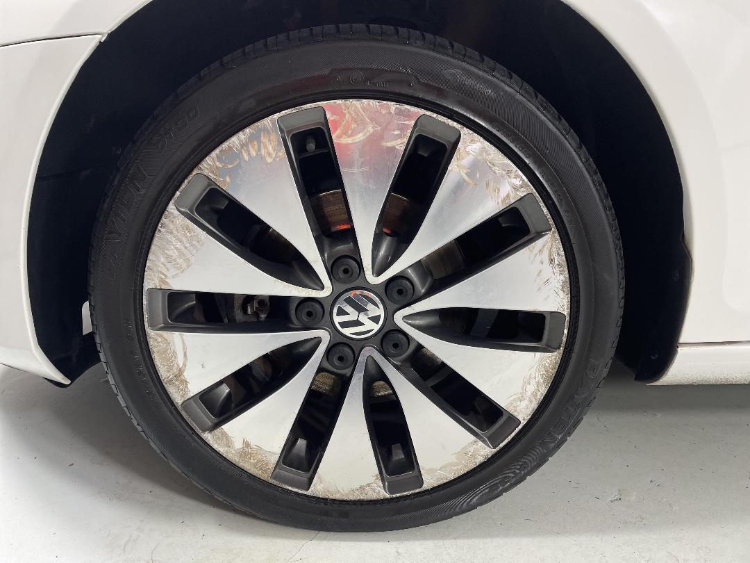 Photo '10' of Volkswagen Golf