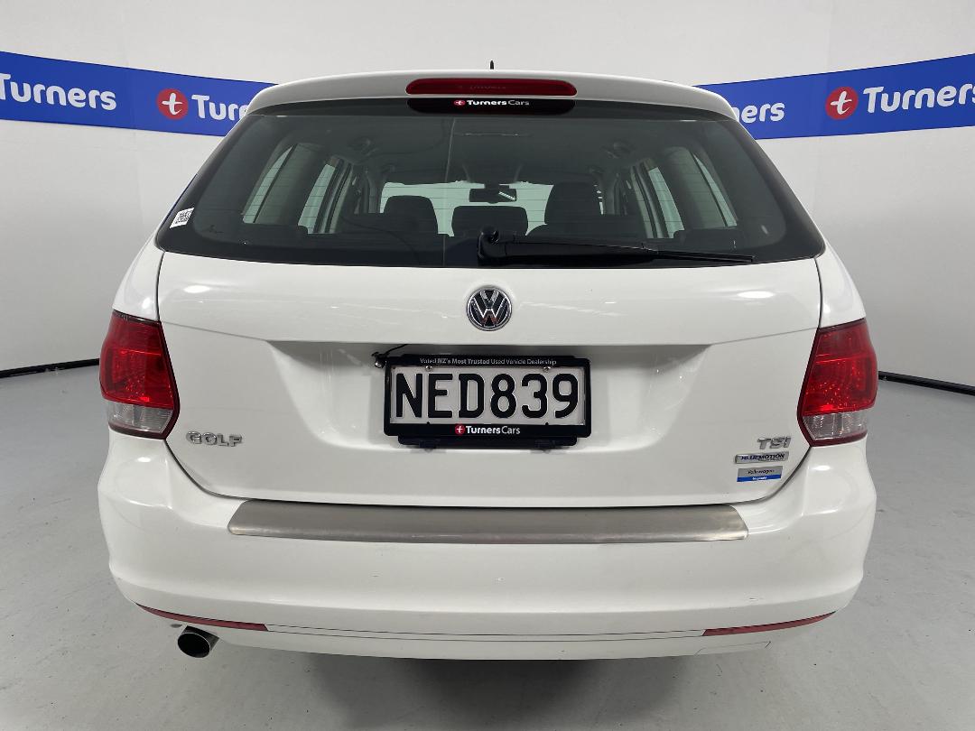 Photo '6' of Volkswagen Golf