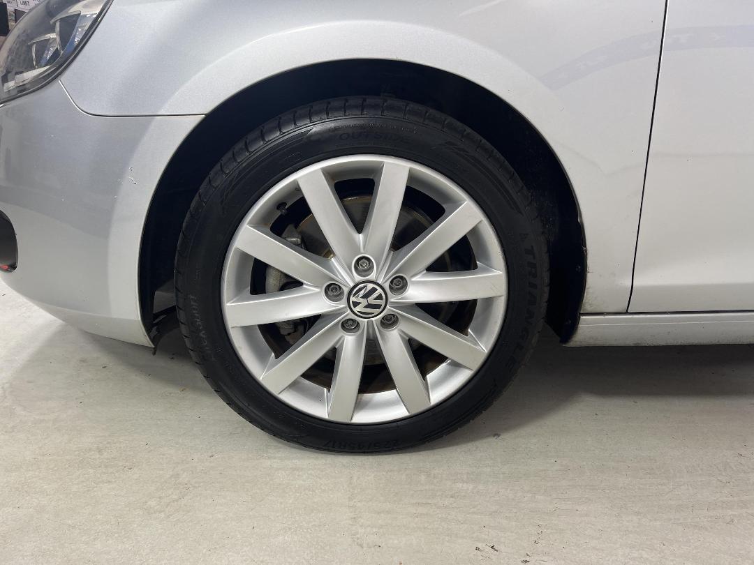 Photo '10' of Volkswagen Golf