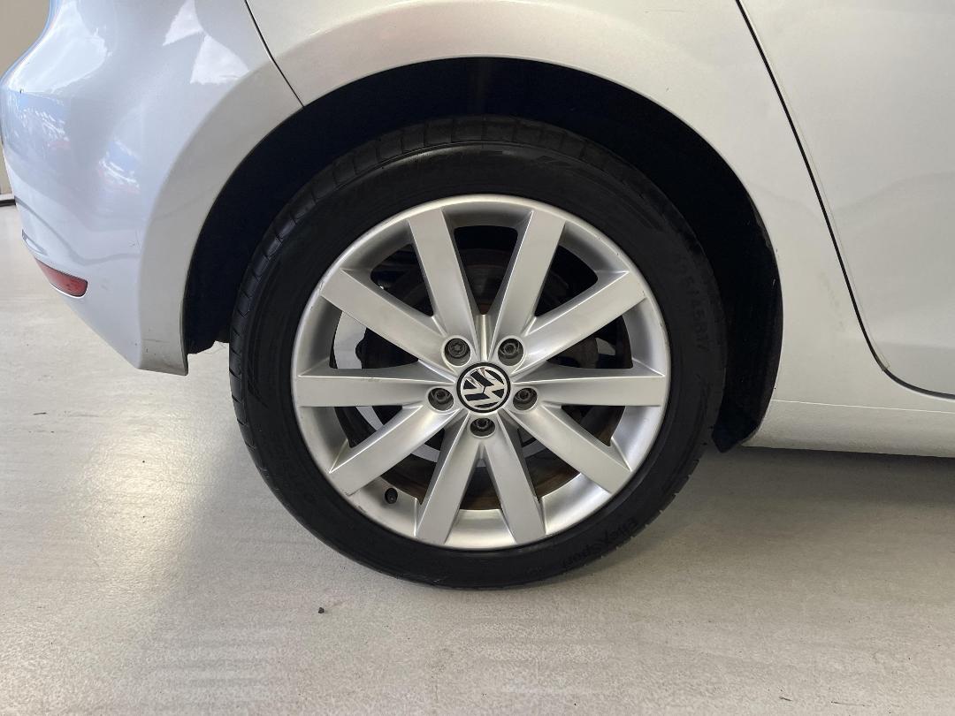 Photo '12' of Volkswagen Golf