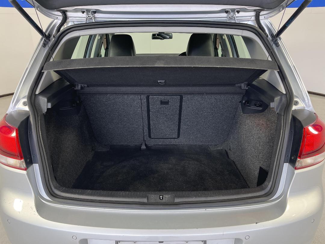 Photo '14' of Volkswagen Golf