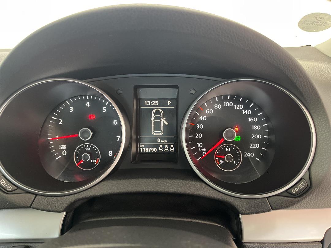 Photo '21' of Volkswagen Golf