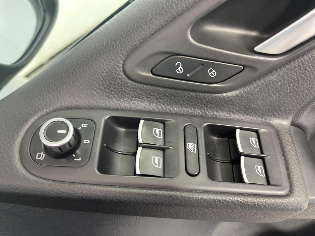 Photo '23' of Volkswagen Golf