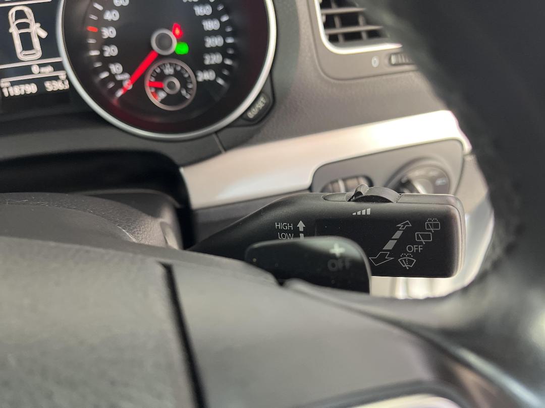 Photo '25' of Volkswagen Golf