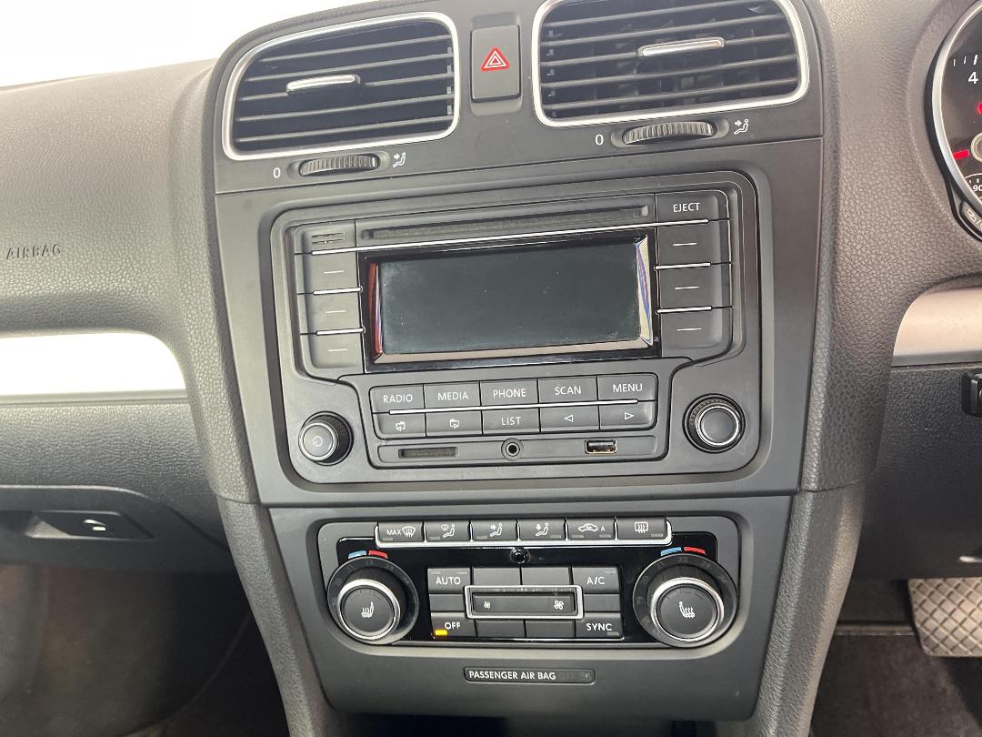 Photo '29' of Volkswagen Golf