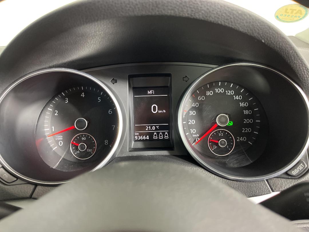 Photo '21' of Volkswagen Golf