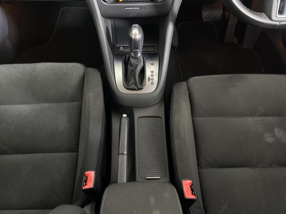 Photo '23' of Volkswagen Golf